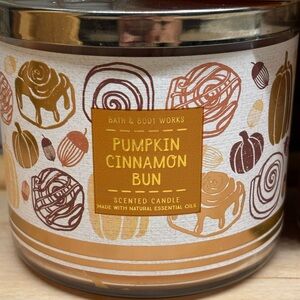 Bath & Body Works Pumpkin Cinnamon Bun Candle 3-wick